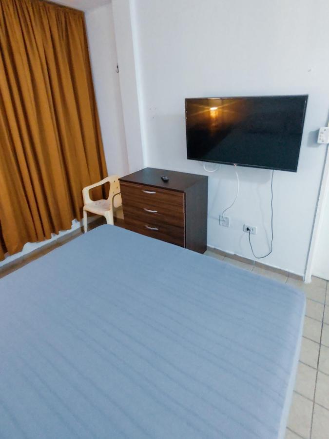 Apto - Grande - Duas Quadras Da Apartment *